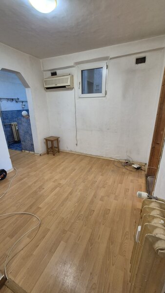 Auchan, Titan, apartament 2 camere de vanzare.