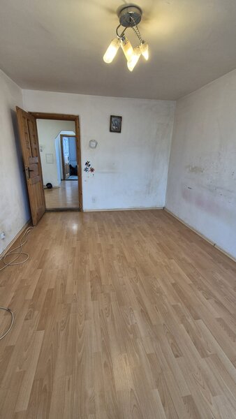 Auchan, Titan, apartament 2 camere de vanzare.